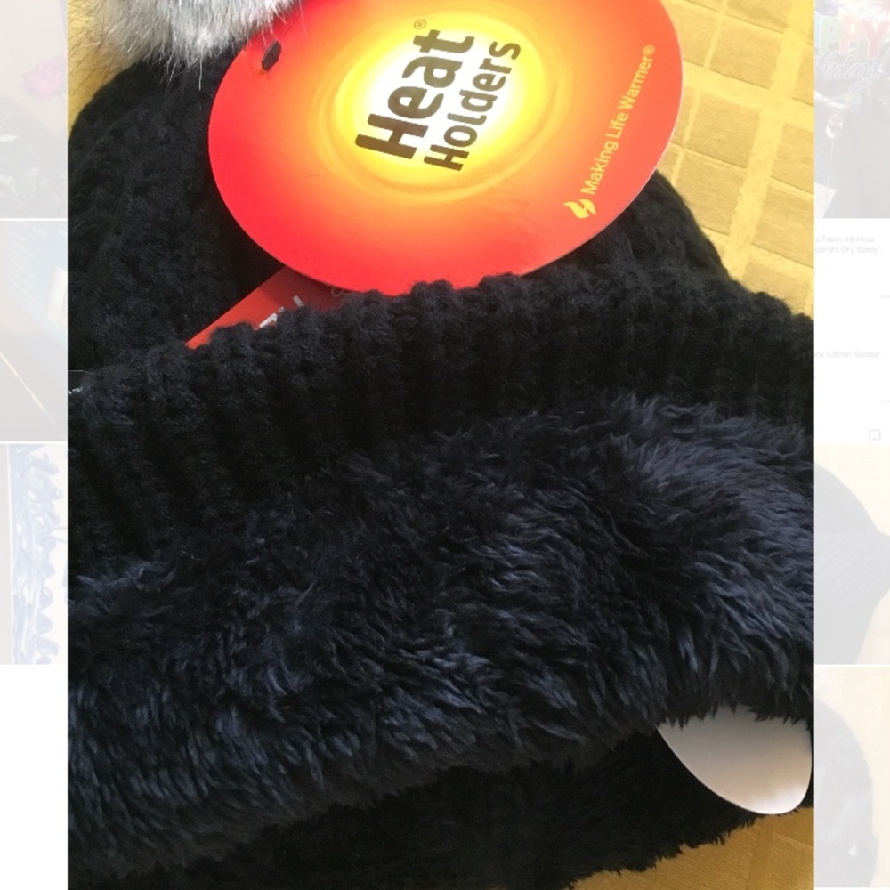 Women's🧣🧤Heat Holders Cable Knit  Pom Pom Beanie - Picture 3 of 6